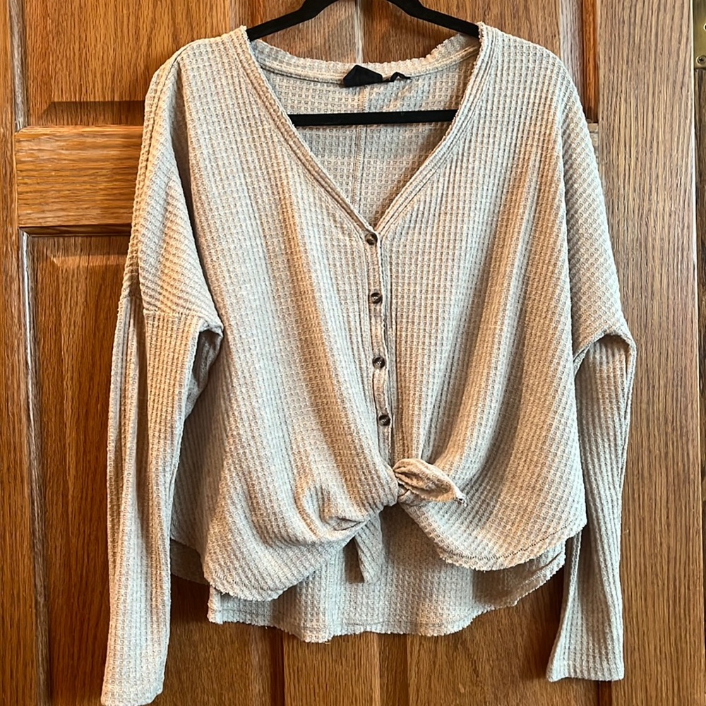 Urban Outfitters waffle knit too size Small